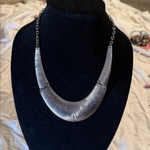 Silver Ribbed Statement Collar Necklace - Women Jewelry
